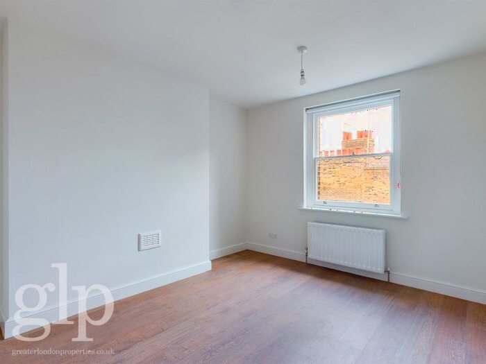 1 Bedroom Flat To Rent In Lambs Conduit Street, London, Greater London, WC1N