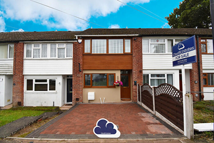 3 Bedroom Terraced House For Sale In Caithness Close, Coventry, CV5