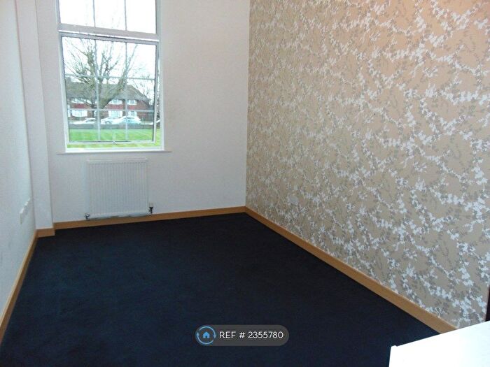 2 Bedroom Flat To Rent In Academy Court, Dagenham, RM8