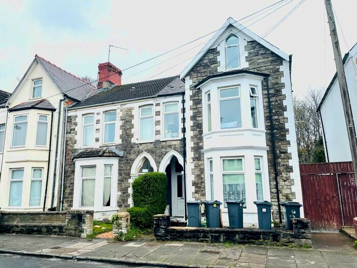 3 Bedroom Flat To Rent In Gordon Road, Cathays, Cardiff, CF24
