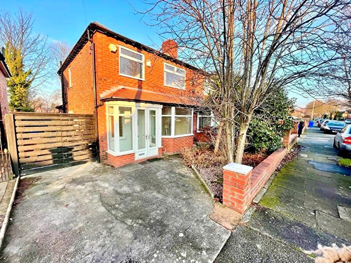3 Bedroom Semi-Detached House To Rent In Kings Road, Manchester, M21