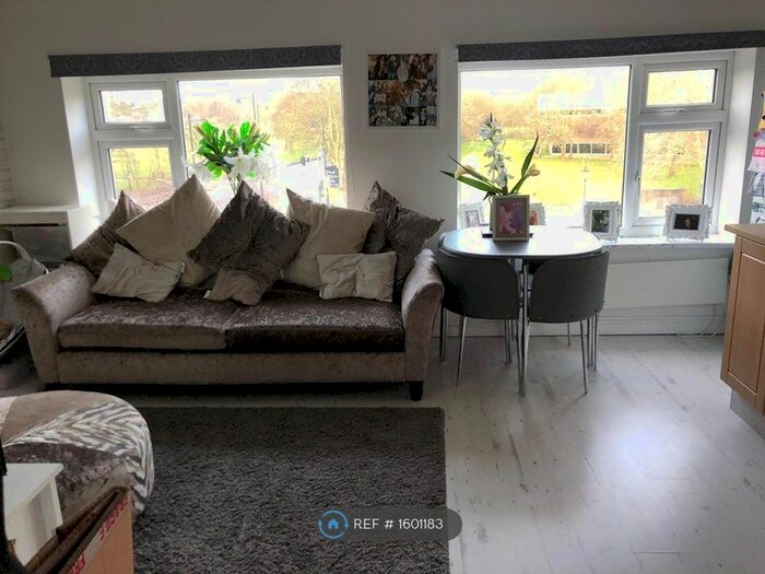 1 Bedroom Flat To Rent In Mill Road, Gillingham, ME7