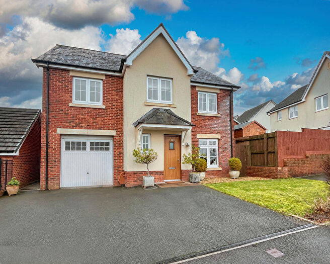 5 Bedroom Detached House For Sale In Bryn Celyn, Llanharry, CF72