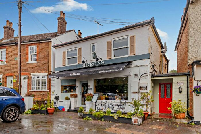 2 Bedroom Maisonette To Rent In Heronsgate Road, Chorleywood, Rickmansworth, WD3