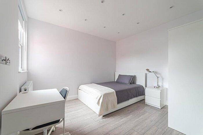 Studio To Rent In Harrow View, Harrow, Middlesex, HA1