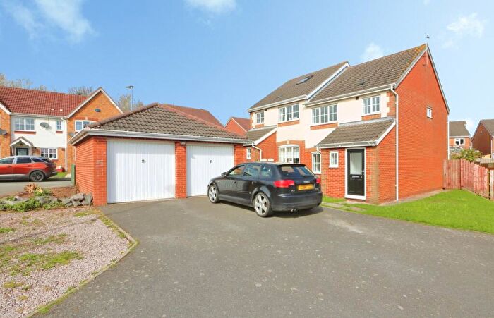 3 Bedroom Semi Detached House For Sale In Kelso Close, Measham, DE12