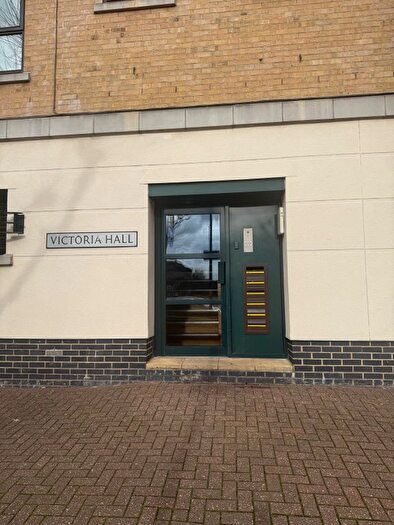 2 Bedroom Flat To Rent In Victoria Hall, Canning Town, E18