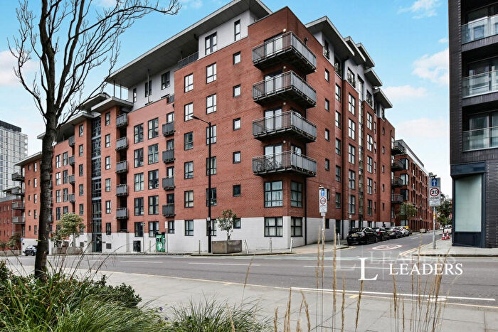 2 Bedroom Flat To Rent In Simpson Street, Manchester, Greater Manchester, M4