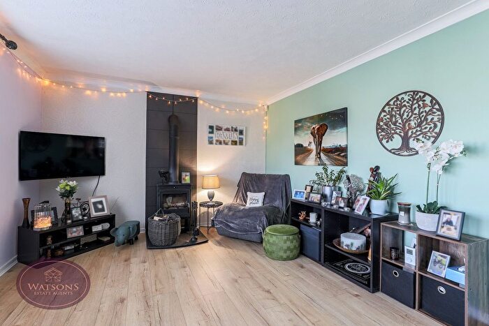 3 Bedroom Detached House For Sale In Bagnall Road, Nottingham, NG6