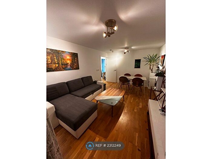 1 Bedroom Flat To Rent In Hammond Court, London, E14