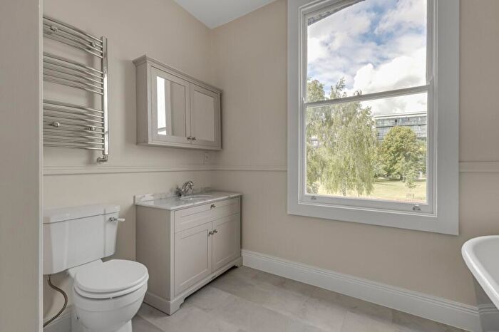 4 Bedroom Terraced House For Sale In Shepherdess Walk, Islington, London, N1 - Photo 9