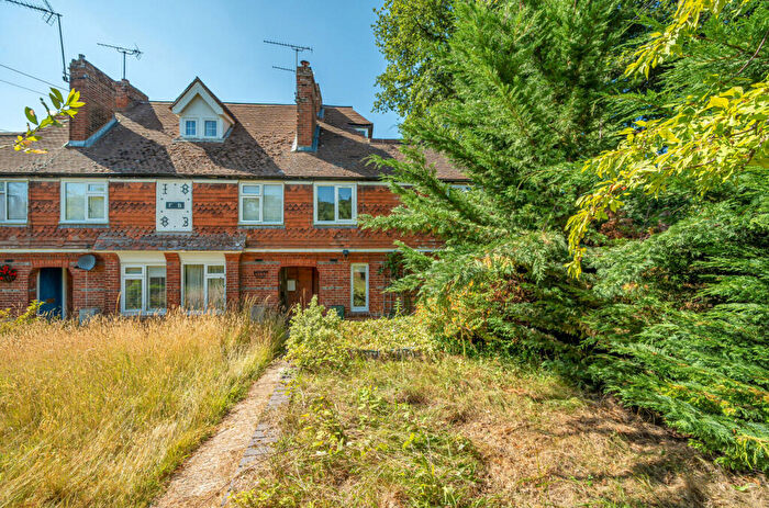 3 Bedroom End Of Terrace House For Sale In Petworth Road, Chiddingfold, Godalming, Surrey, GU8