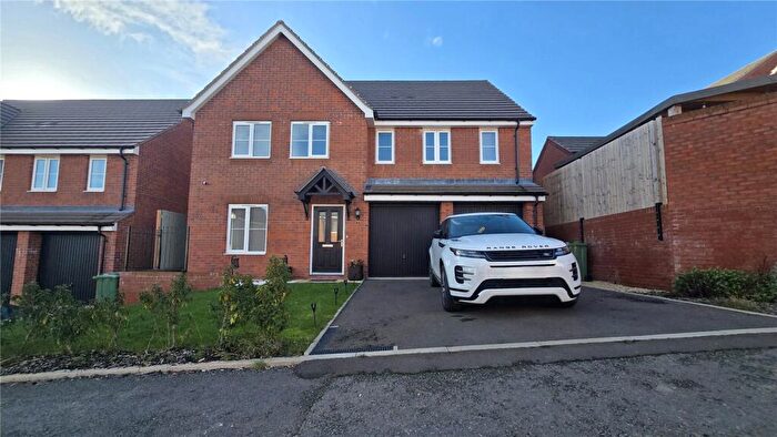 5 Bedroom Detached House For Sale In Shoemakers Close, Keresley, Coventry, West Midlands, CV7