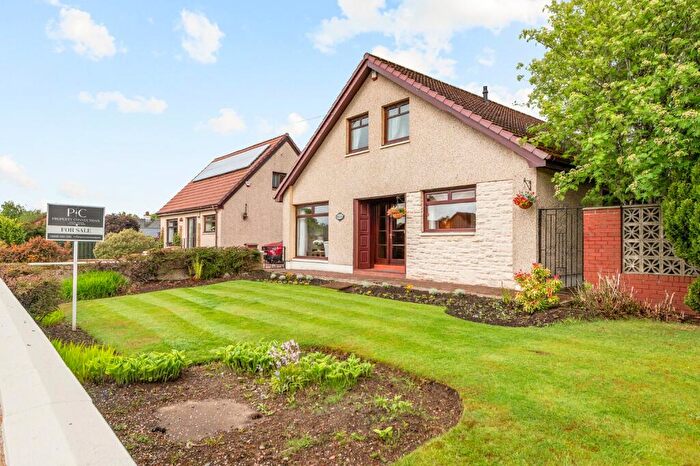 6 Bedroom Detached House For Sale In Glasgow Road, Bathgate, EH48