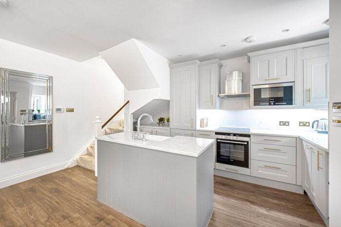 2 Bedroom Terraced House To Rent In Celbridge Mews, Bayswater, W2