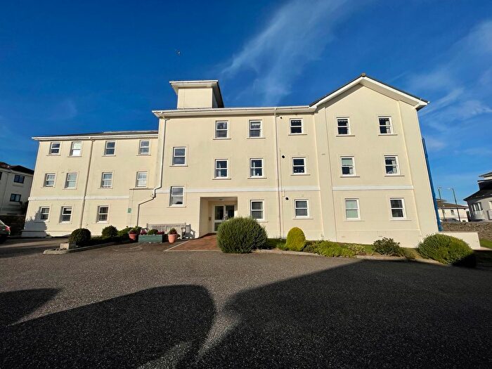 2 Bedroom Flat To Rent In Babbacombe Road, Torquay, TQ1