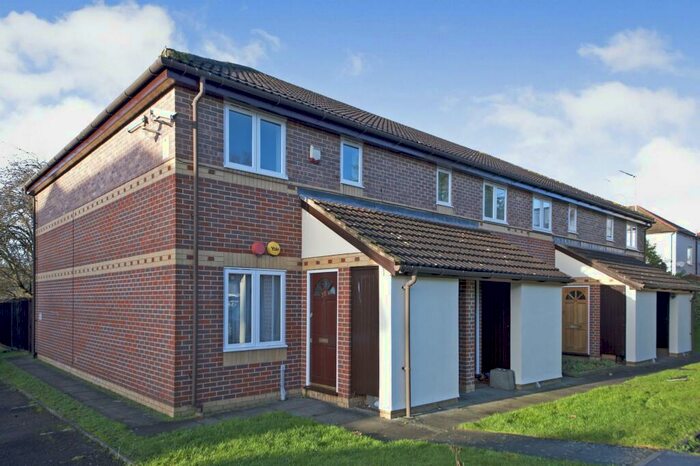 1 Bedroom Maisonette To Rent In Campbell Gordon Way, NW2