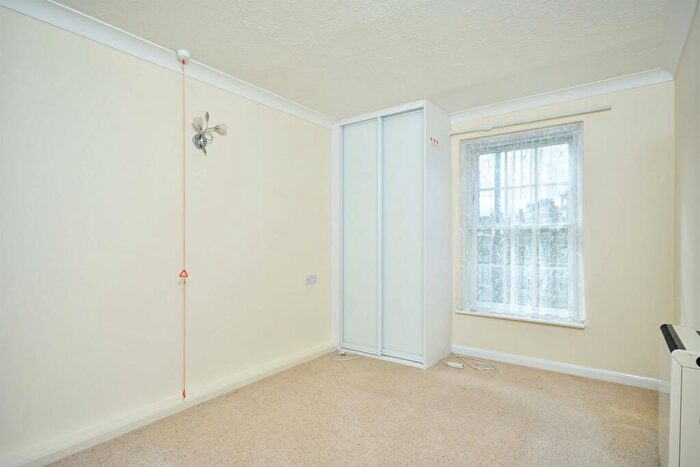 1 Bedroom Retirement Property To Rent In Deans Mill Court, The Causeway, Canterbury, CT1