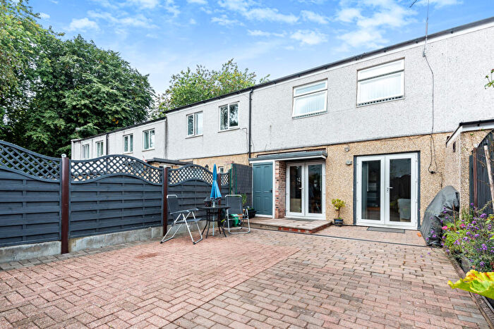 2 Bedroom Terraced House To Rent In Bryson Walk, Manchester, M18