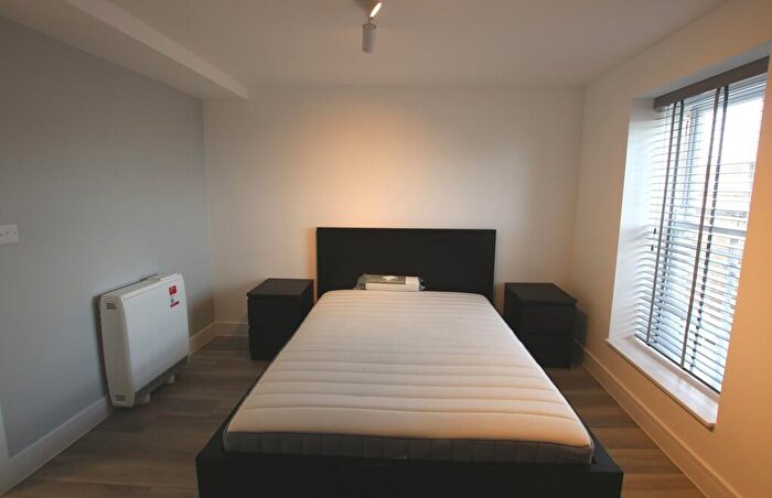 1 Bedroom Flat To Rent In High Street, Barnet, EN5