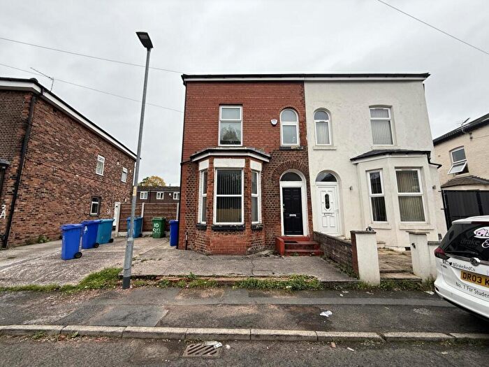 4 Bedroom Property To Rent In Daisy Avenue, Longsight, £pppw, M13