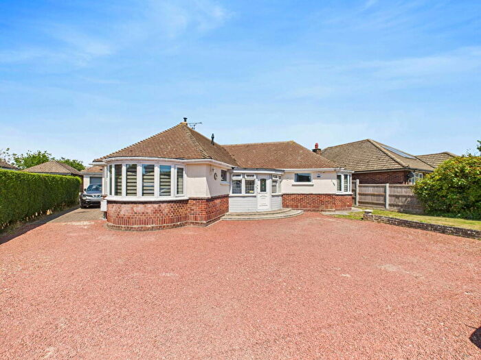 3 Bedroom Detached Bungalow For Sale In Frinton Road, Kirby Cross, Frinton-on-sea, CO13
