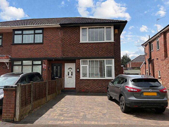 2 Bedroom Semi-Detached House For Sale In Audley Avenue, Stretford, M32