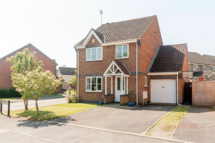 4 Bedroom Detached House For Sale In Wheatfield Drive, Bradley Stoke, Bristol, BS32