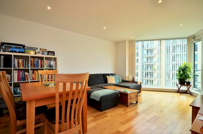 2 Bedroom Flat To Rent In Battersea Reach, Battersea, London, SW18