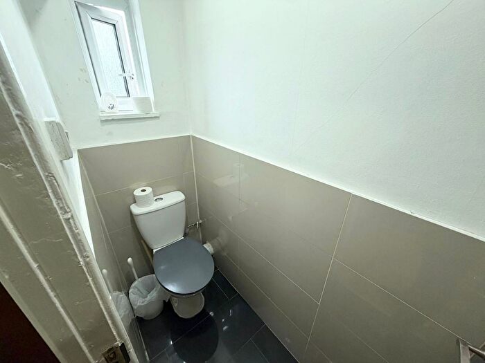 3 Bedroom Flat To Rent In Amigo House, Morley Street, SE1