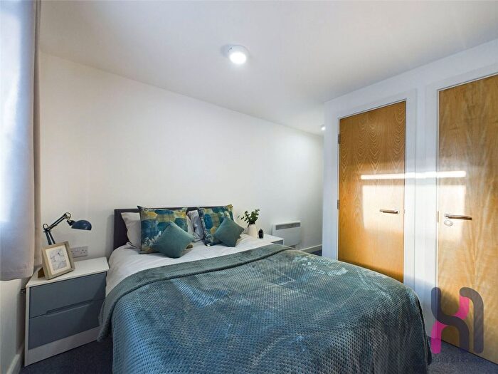 1 Bedroom Property To Rent In - Kempston Street, Kempston Court, L3