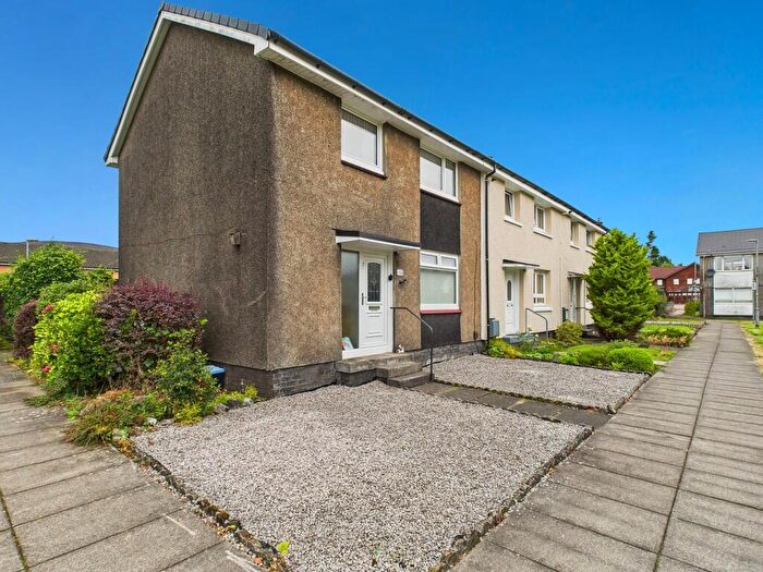 3 Bedroom End Of Terrace House To Rent In St. Rhonans Lane, Alexandria, G83