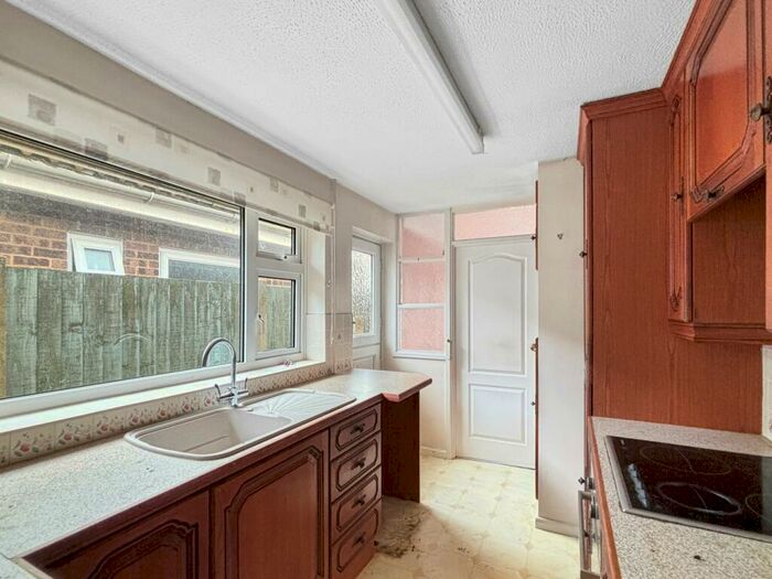 2 Bedroom Detached Bungalow For Sale In Elmstead Road, Wivenhoe, Colchester, CO7