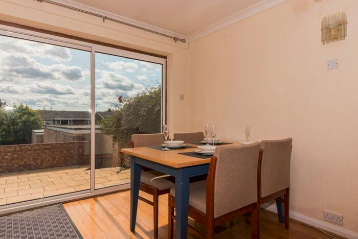 1 Bedroom Property To Rent In Sandhurst Close, Canterbury, CT2