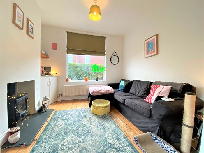 1 Bedroom Flat To Rent In Martlett Court, Covent Garden, WC2B