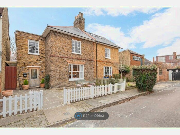 4 Bedroom Semi-Detached House To Rent In Ellison Road, London, SW13