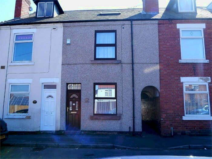 3 Bedroom Terraced House To Rent In Dennis Street, Worksop, Nottinghamshire, S80