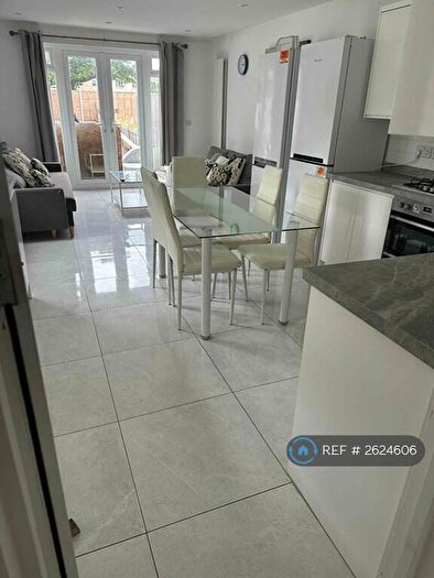 5 Bedroom Semi-Detached House To Rent In London Road, Oxford, OX3