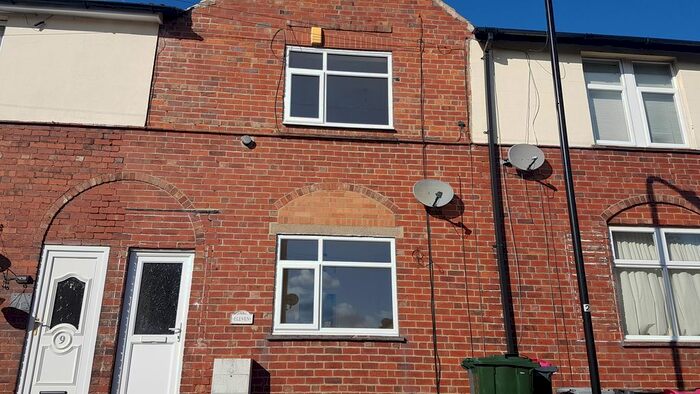 3 Bedroom Terraced House To Rent In Peter Street, Rotherham, S61