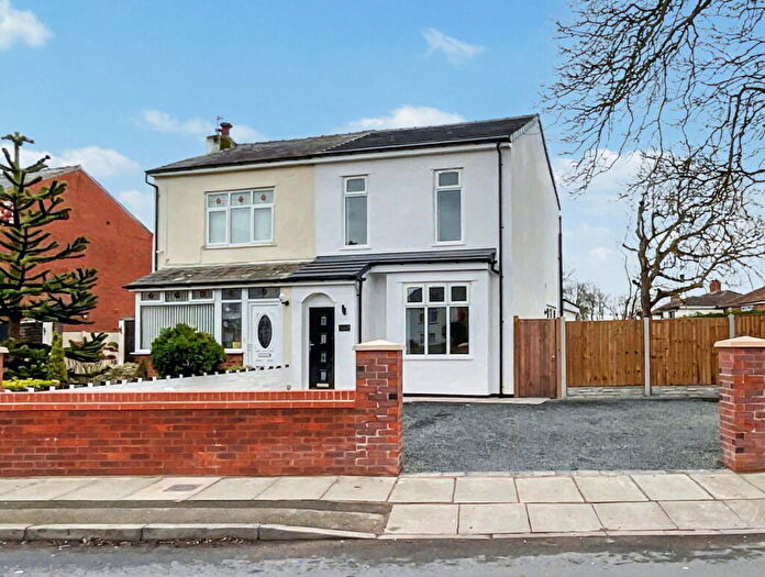 3 Bedroom Semi-Detached House For Sale In Shaftesbury Road, Birkdale, Southport, PR8