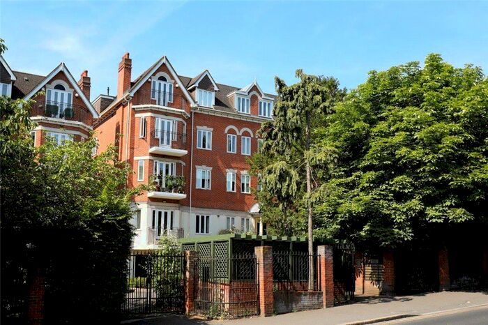 2 Bedroom Flat For Sale In Wimbledon Hill Road, Wimbledon, SW19
