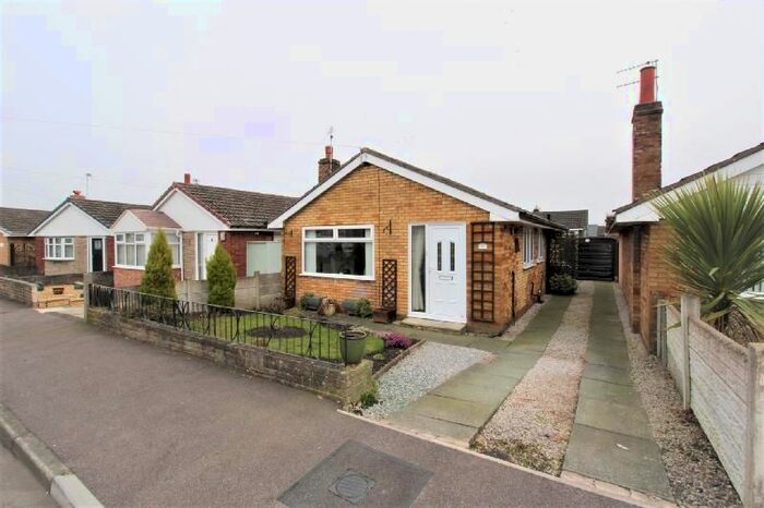 2 Bedroom Bungalow To Rent In Snowdon Grove, Sutton, St Helens, WA9