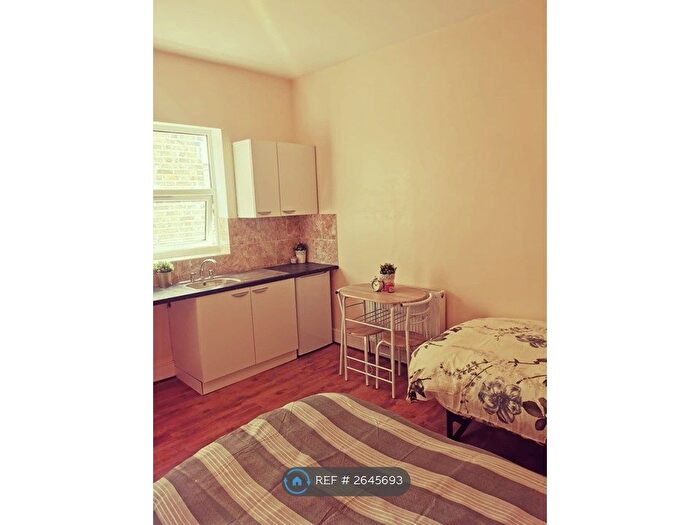 Studio To Rent In Mount Pleasant Road, London, N17