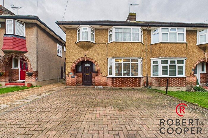 3 Bedroom Semi Detached House For Sale In Hillcroft Crescent, Ruislip, HA4