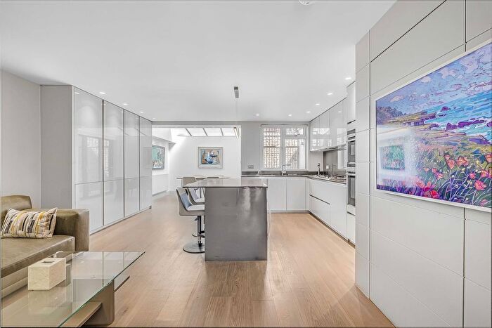 4 Bedroom Property To Rent In Limerston Street, London, SW10