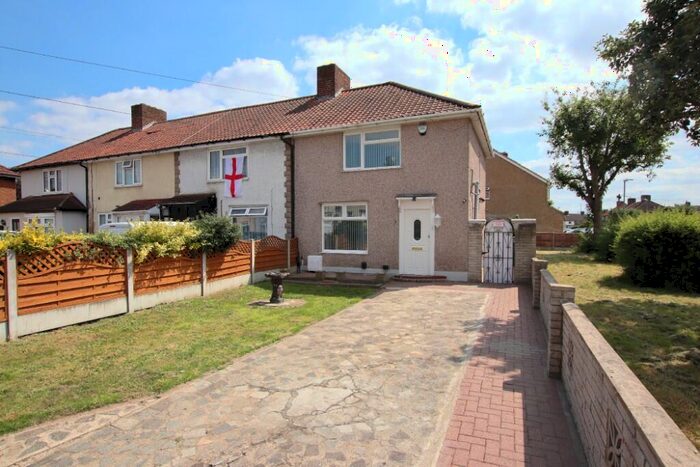 3 Bedroom End Of Terrace House To Rent In Turnage Road, Dagenham, London, RM8