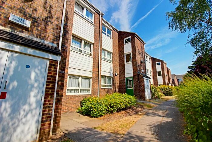 1 Bedroom Flat To Rent In Four Acres, Holden Road, Finchley, London N12
