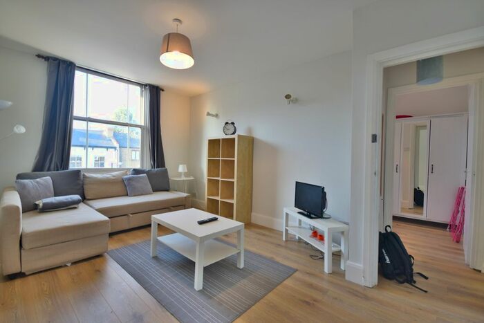 2 Bedroom Flat To Rent In Junction Road, London, N19