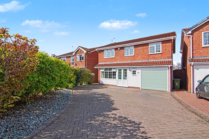 4 Bedroom Detached House For Sale In Gleneagles Close, Nuneaton, CV11