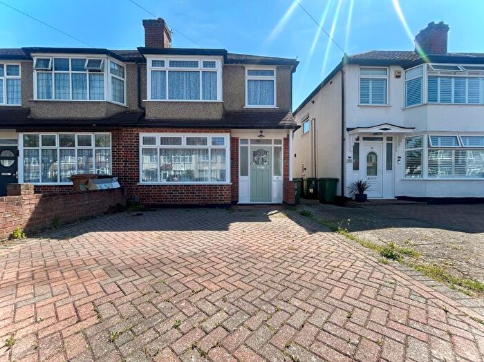 3 Bedroom End Of Terrace House To Rent In St. Margarets Avenue, Cheam, SM3